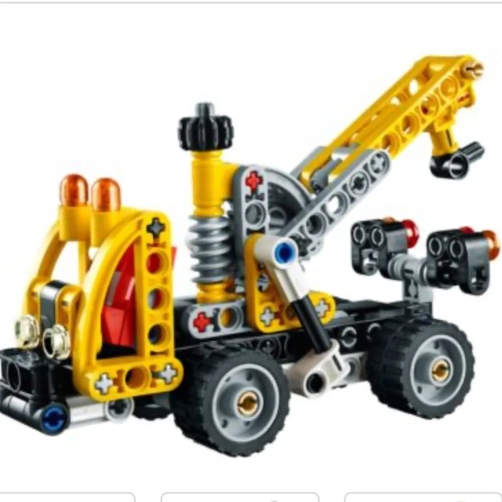 Lego technic cherry picker set 42031 new in sealed box 155 pieces rare & retired